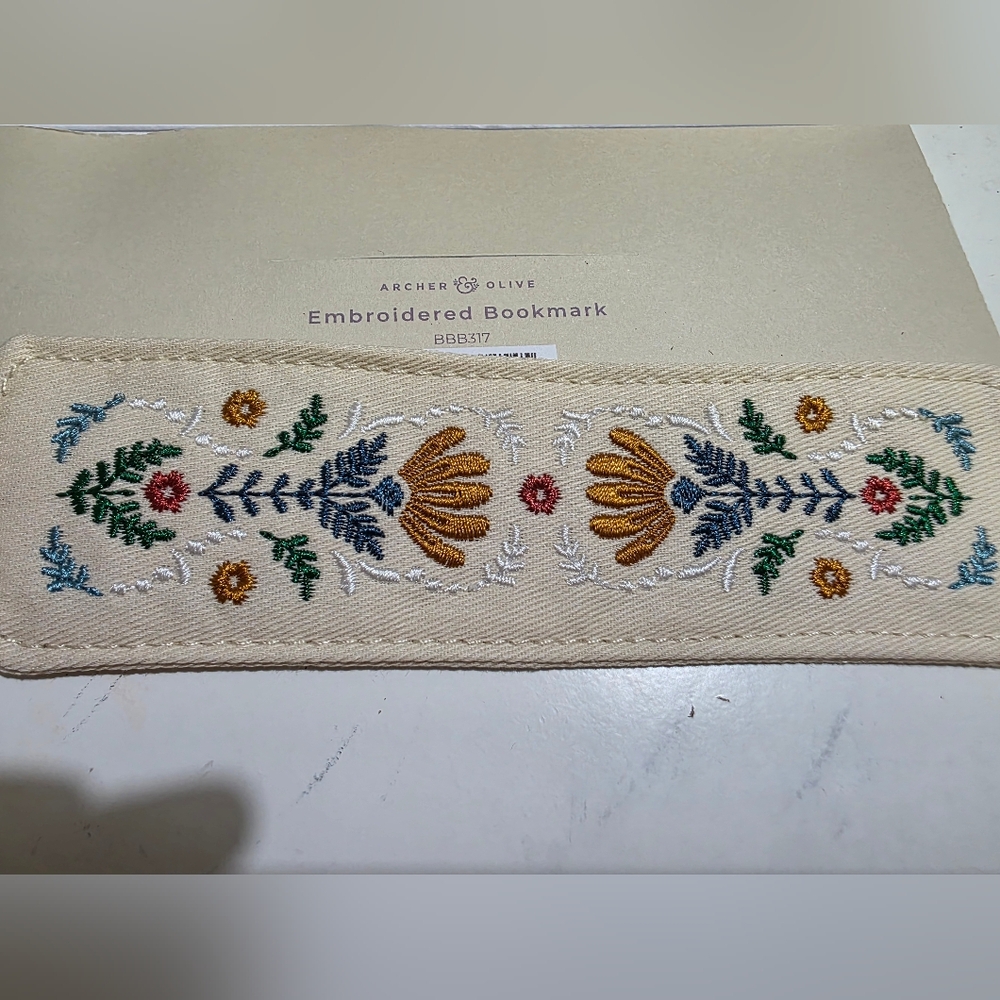 Archer & Olive Embroidered Bookmark and Acrylograph Markers - Picture 5 of 6